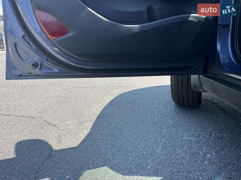 Внедорожник / Кроссовер Hyundai ix35 2011 в Днепре