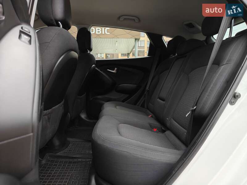 Внедорожник / Кроссовер Hyundai ix35 2012 в Одессе