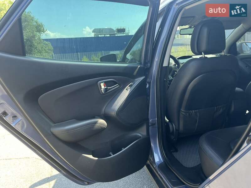 Внедорожник / Кроссовер Hyundai ix35 2011 в Днепре фото 4 Внедорожник / Кроссовер Hyundai ix35 2011 в Днепре