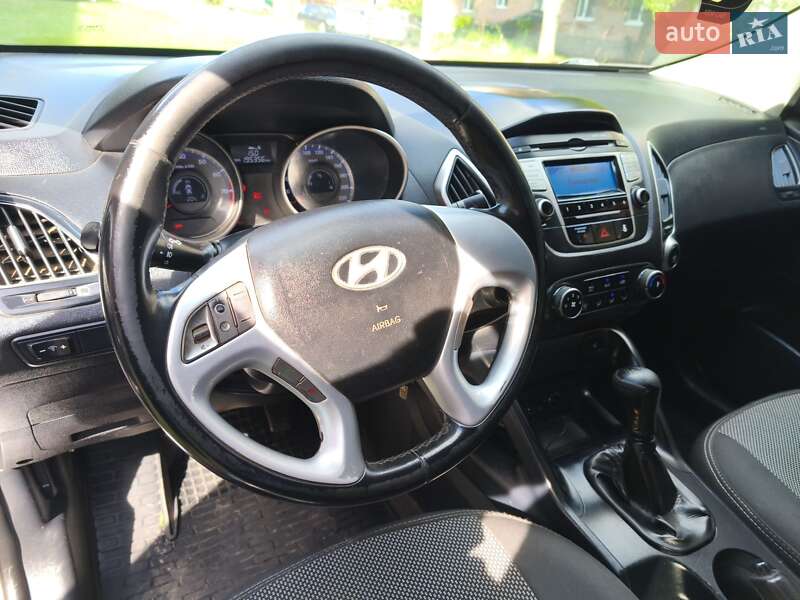 Позашляховик / Кросовер Hyundai ix35 2010 в Зіньківі
