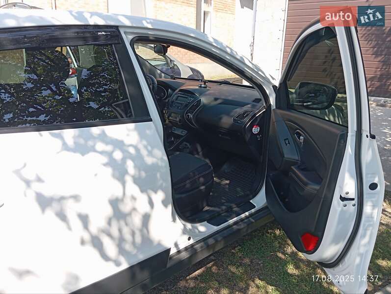 Внедорожник / Кроссовер Hyundai ix35 2014 в Кропивницком
