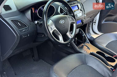 Позашляховик / Кросовер Hyundai ix35 2013 в 
