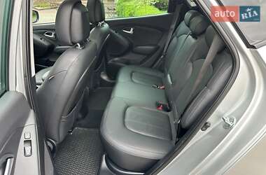 Внедорожник / Кроссовер Hyundai ix35 2014 в 