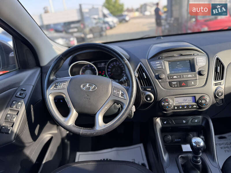 Внедорожник / Кроссовер Hyundai ix35 2015 в Ивано-Франковске