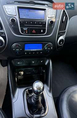 Позашляховик / Кросовер Hyundai ix35 2011 в 