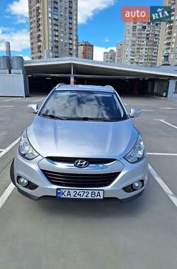 Внедорожник / Кроссовер Hyundai ix35 2010 в 