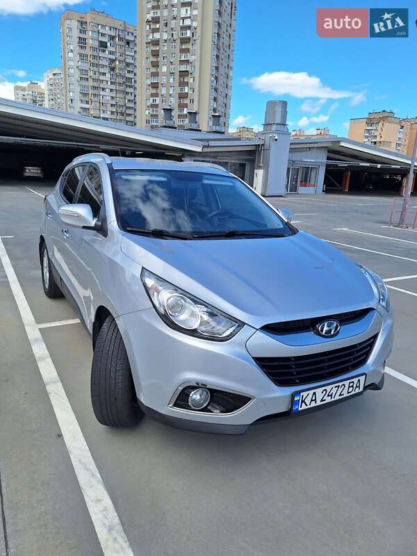 Позашляховик / Кросовер Hyundai ix35 2010 в Києві