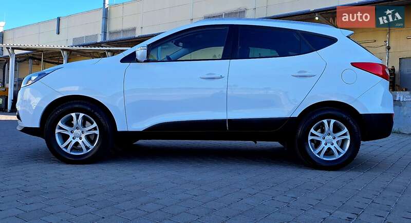 Внедорожник / Кроссовер Hyundai ix35 2015 в Львове