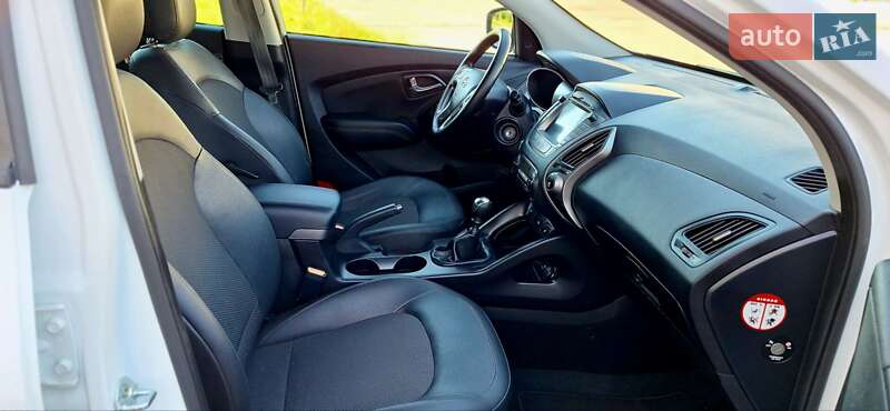 Внедорожник / Кроссовер Hyundai ix35 2015 в Львове