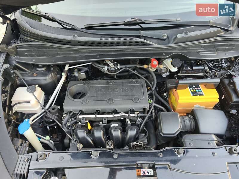 Позашляховик / Кросовер Hyundai ix35 2013 в Дніпрі фото 32 Позашляховик / Кросовер Hyundai ix35 2013 в Дніпрі