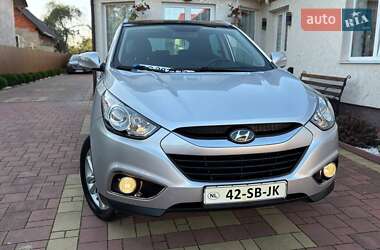 Внедорожник / Кроссовер Hyundai ix35 2010 в 