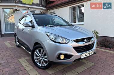 Внедорожник / Кроссовер Hyundai ix35 2010 в 