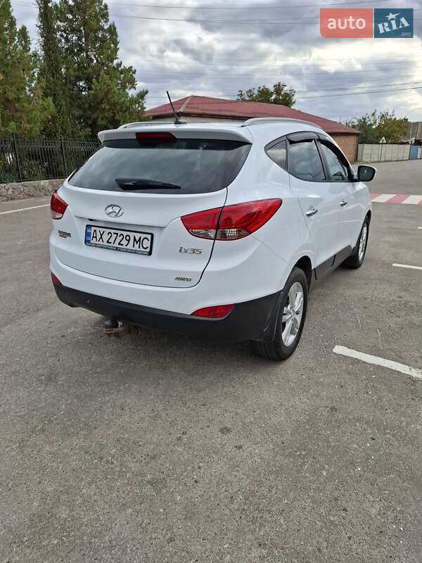 Внедорожник / Кроссовер Hyundai ix35 2011 в Харькове