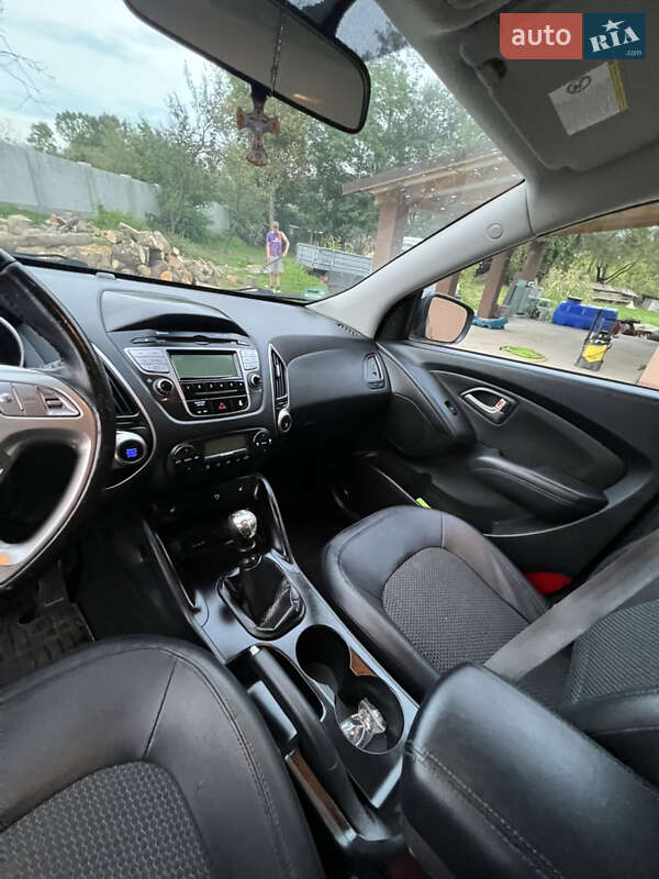 Позашляховик / Кросовер Hyundai ix35 2012 в Сокирниці фото 12 Позашляховик / Кросовер Hyundai ix35 2012 в Сокирниці