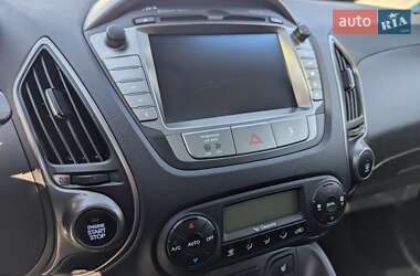 Внедорожник / Кроссовер Hyundai ix35 2015 в 
