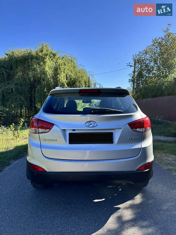 Внедорожник / Кроссовер Hyundai ix35 2011 в Киеве