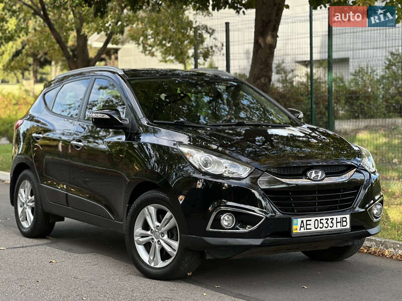 Внедорожник / Кроссовер Hyundai ix35 2012 в 