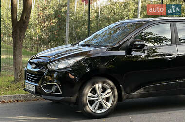 Внедорожник / Кроссовер Hyundai ix35 2012 в 