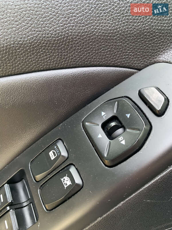 Внедорожник / Кроссовер Hyundai ix35 2014 в Ровно