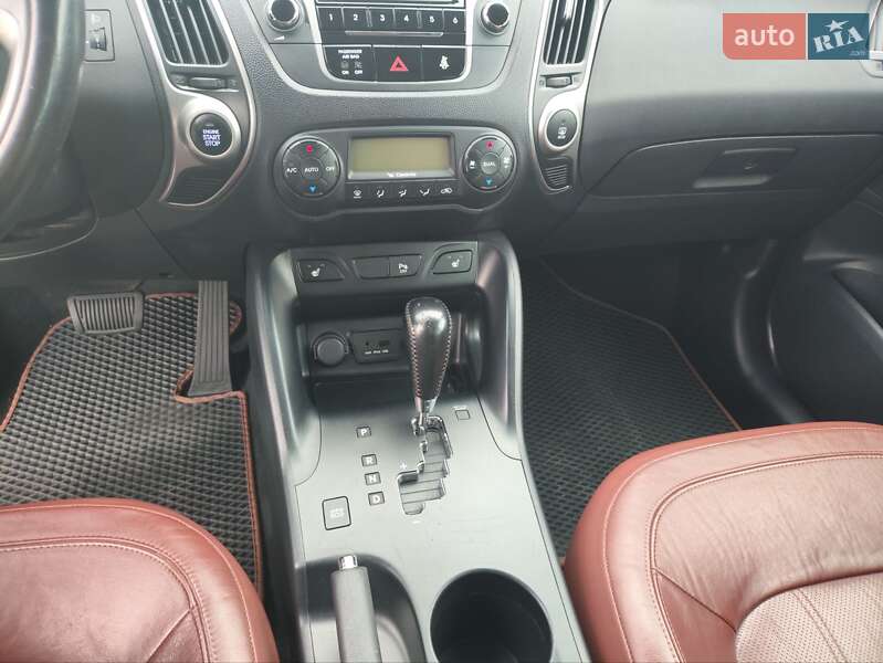 Внедорожник / Кроссовер Hyundai ix35 2010 в Киеве фото 14 Внедорожник / Кроссовер Hyundai ix35 2010 в Киеве