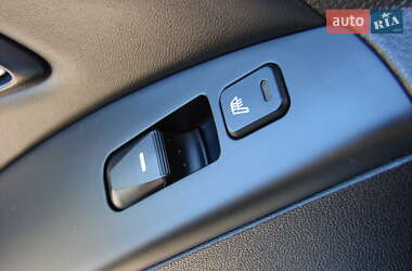 Внедорожник / Кроссовер Hyundai ix35 2014 в 