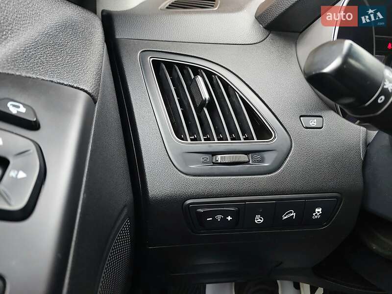 Позашляховик / Кросовер Hyundai ix35 2015 в Рівному