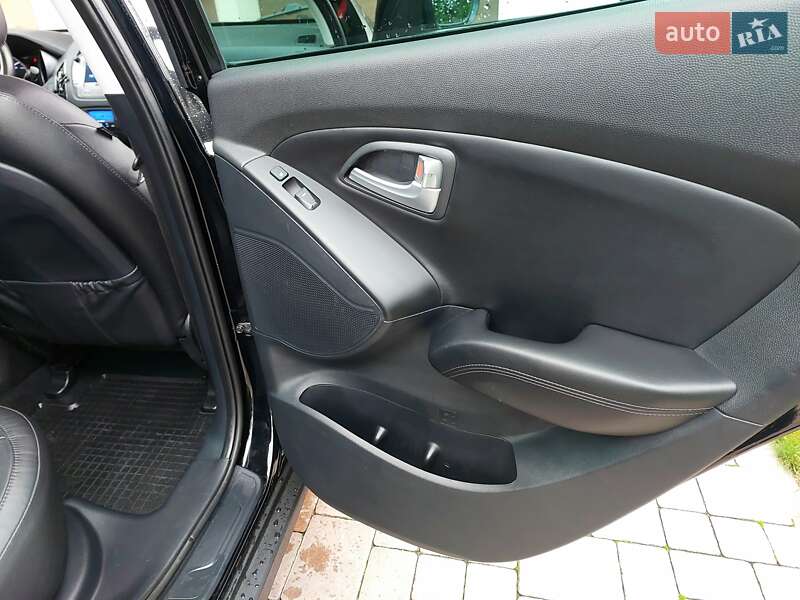 Позашляховик / Кросовер Hyundai ix35 2015 в Рівному