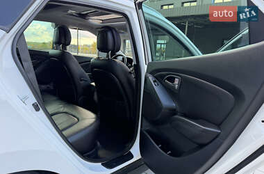 Внедорожник / Кроссовер Hyundai ix35 2014 в 