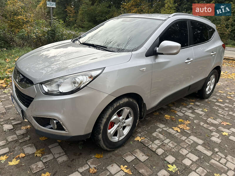 Внедорожник / Кроссовер Hyundai ix35 2010 в Сторожинце фото 2 Внедорожник / Кроссовер Hyundai ix35 2010 в Сторожинце