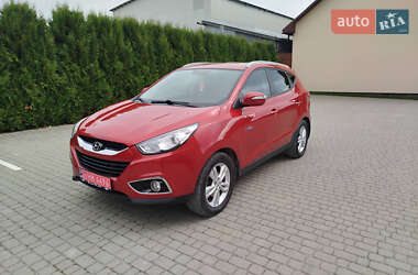 Внедорожник / Кроссовер Hyundai ix35 2011 в 