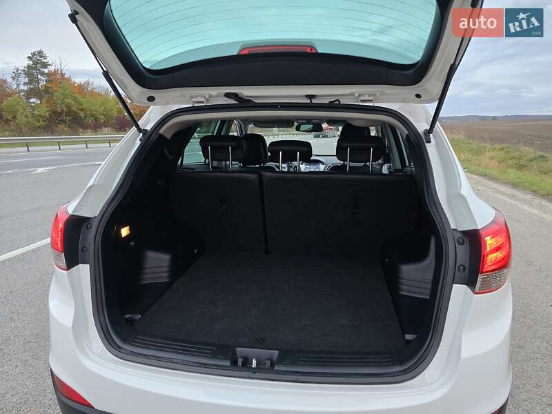 Внедорожник / Кроссовер Hyundai ix35 2012 в Калуше