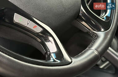 Позашляховик / Кросовер Hyundai ix35 2012 в 