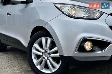 Внедорожник / Кроссовер Hyundai ix35 2012 в 
