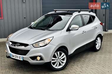 Внедорожник / Кроссовер Hyundai ix35 2012 в 