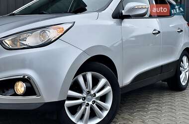 Внедорожник / Кроссовер Hyundai ix35 2012 в 