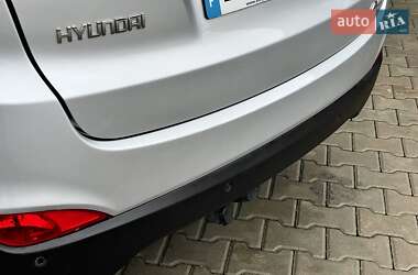 Внедорожник / Кроссовер Hyundai ix35 2012 в 