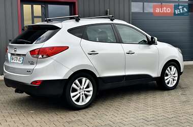 Внедорожник / Кроссовер Hyundai ix35 2012 в 