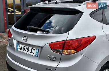 Внедорожник / Кроссовер Hyundai ix35 2012 в 
