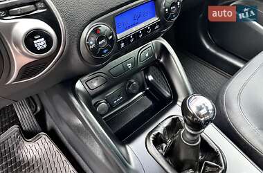 Внедорожник / Кроссовер Hyundai ix35 2012 в 