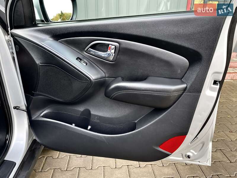 Позашляховик / Кросовер Hyundai ix35 2012 в Ковелі
