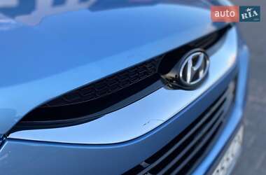 Внедорожник / Кроссовер Hyundai ix35 2012 в 