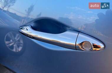 Внедорожник / Кроссовер Hyundai ix35 2012 в 
