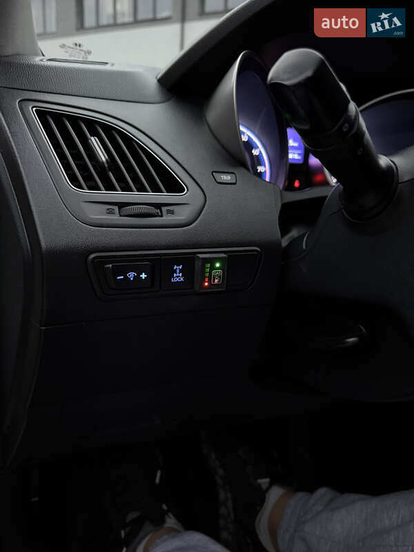 Позашляховик / Кросовер Hyundai ix35 2012 в Трускавці фото 14 Позашляховик / Кросовер Hyundai ix35 2012 в Трускавці