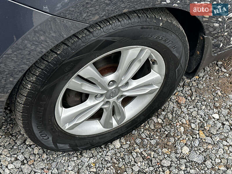 Внедорожник / Кроссовер Hyundai ix35 2010 в Виннице