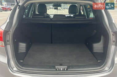Внедорожник / Кроссовер Hyundai ix35 2011 в 