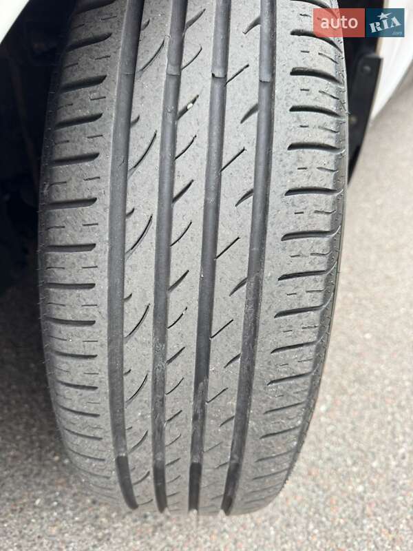 Внедорожник / Кроссовер Hyundai ix35 2014 в Киеве фото 43 Внедорожник / Кроссовер Hyundai ix35 2014 в Киеве