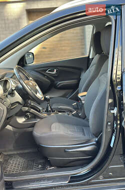 Внедорожник / Кроссовер Hyundai ix35 2014 в 