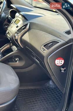 Внедорожник / Кроссовер Hyundai ix35 2014 в 
