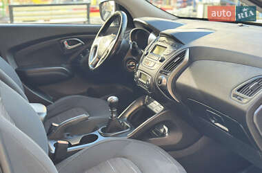 Внедорожник / Кроссовер Hyundai ix35 2014 в 