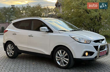 Внедорожник / Кроссовер Hyundai ix35 2012 в 
